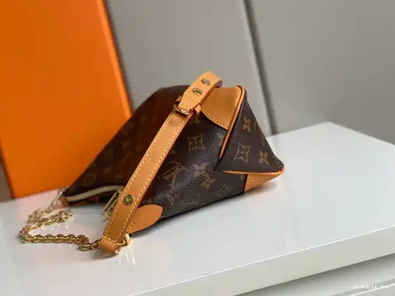 WIS ODEON LOUIS VUITTON 0522